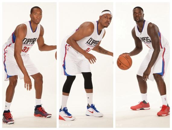 山东泰山今天下午在基地举行球迷开放日，一百多名球迷到场